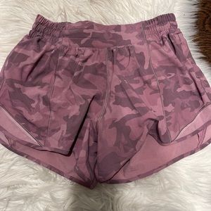Lululemon pink camo shorts size 6